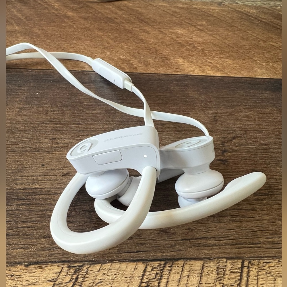 Powerbeats3